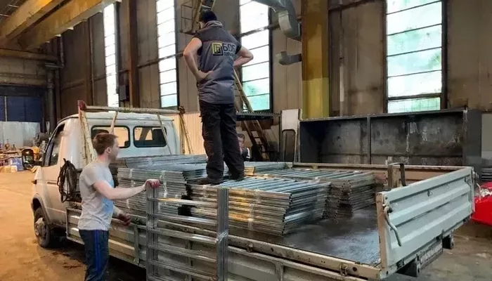 Металлические ограждения для моста в парке Победы, г. Зеленоград